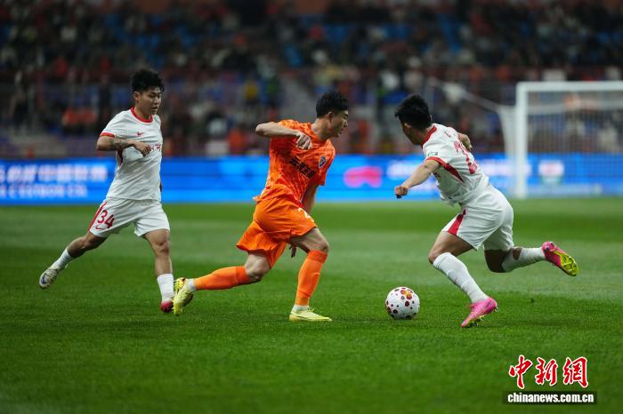 2026賽季中超聯(lián)賽首輪：云南玉昆主場3比1力克青島海牛