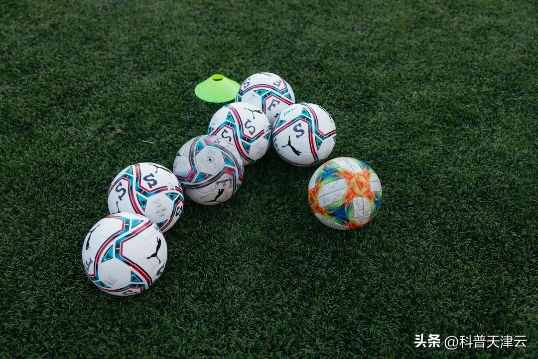 足球是什么_足球基本規(guī)則_中國足球世界杯歷史