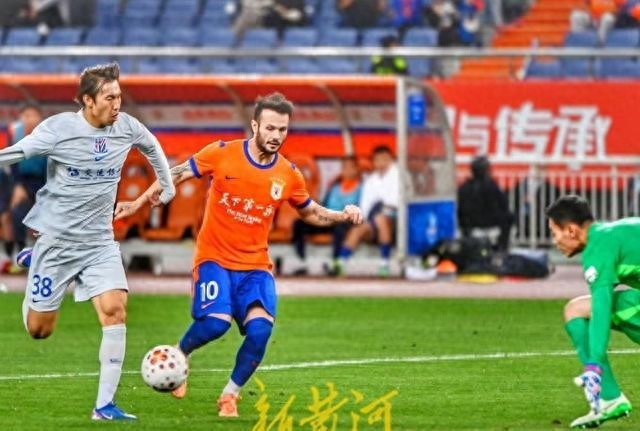 10輪過后看中超：成都蓉城一騎絕塵，泰山隊暫列第五位