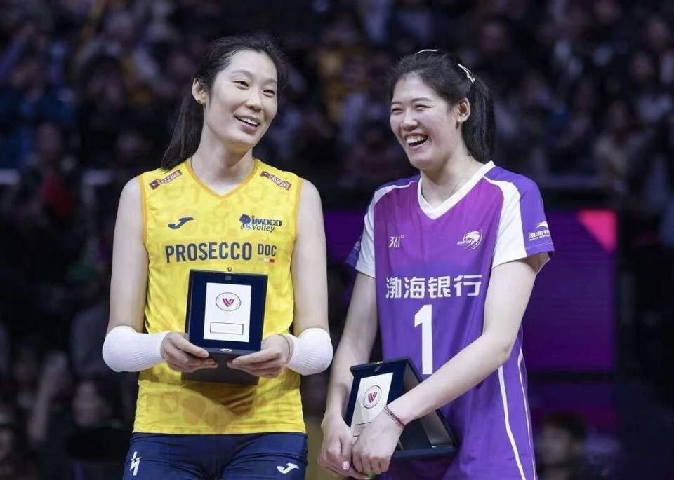 女排歐冠聯賽直播地址_中國女排集訓名單2026_中國男排集訓計劃