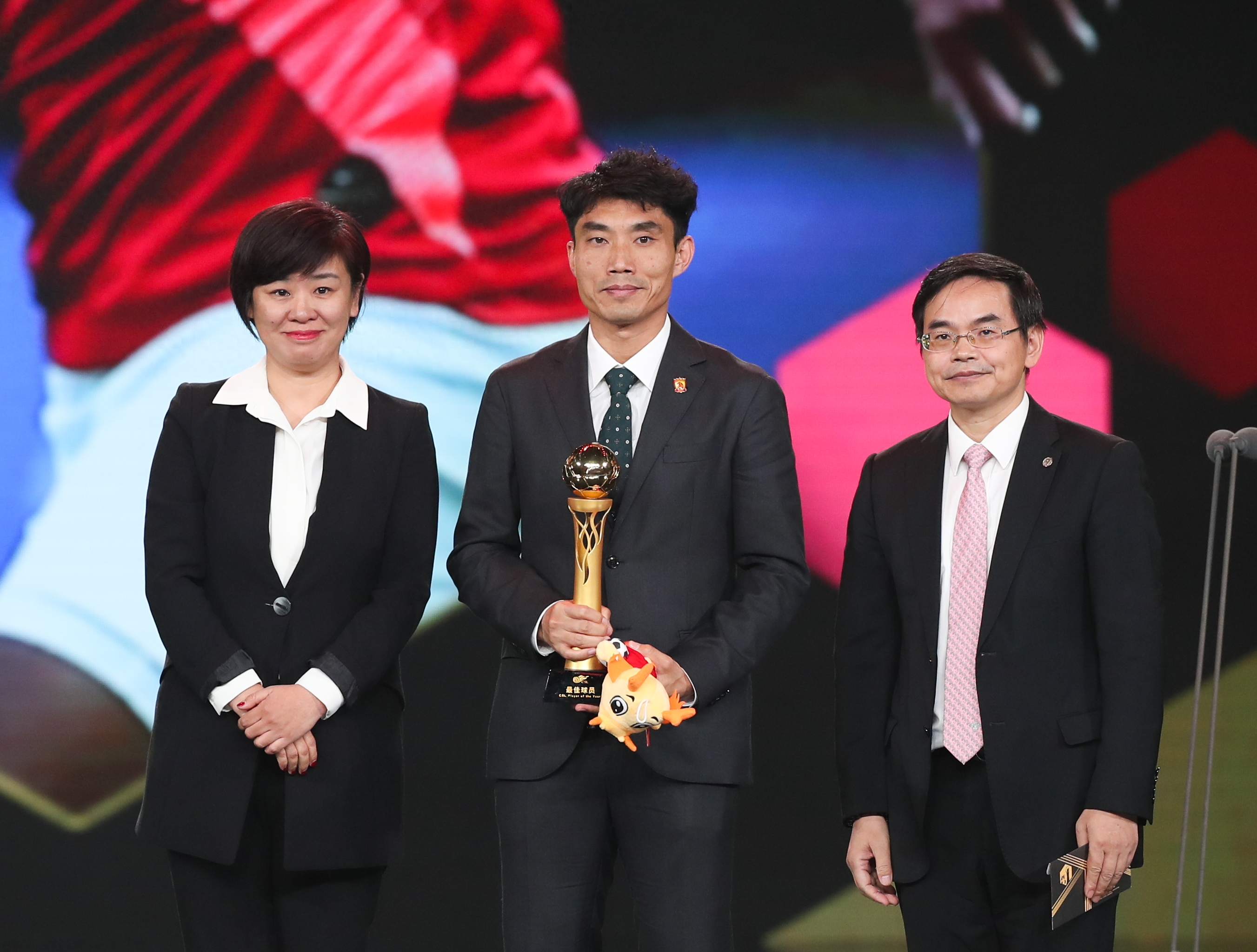足球——2019賽季中超聯賽頒獎典禮在滬舉行