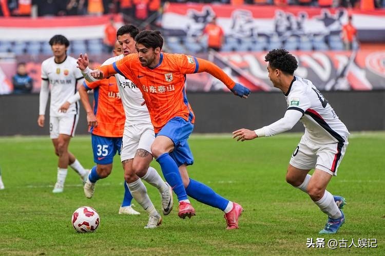 山東泰山三輪不勝分析_2026年中超聯賽_成都蓉城奪得中超半程冠軍