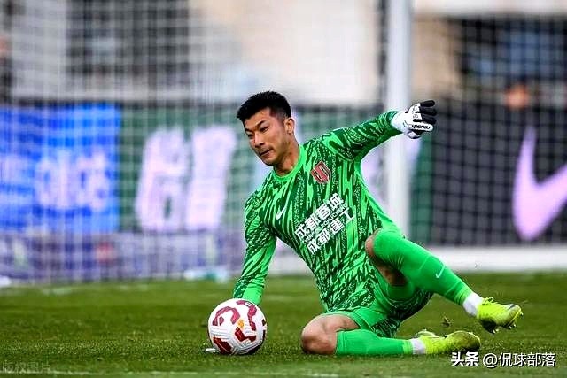 中國(guó)男足0-0泰國(guó) 國(guó)際友誼賽 國(guó)足進(jìn)攻端空心化_中超聯(lián)賽比賽結(jié)果