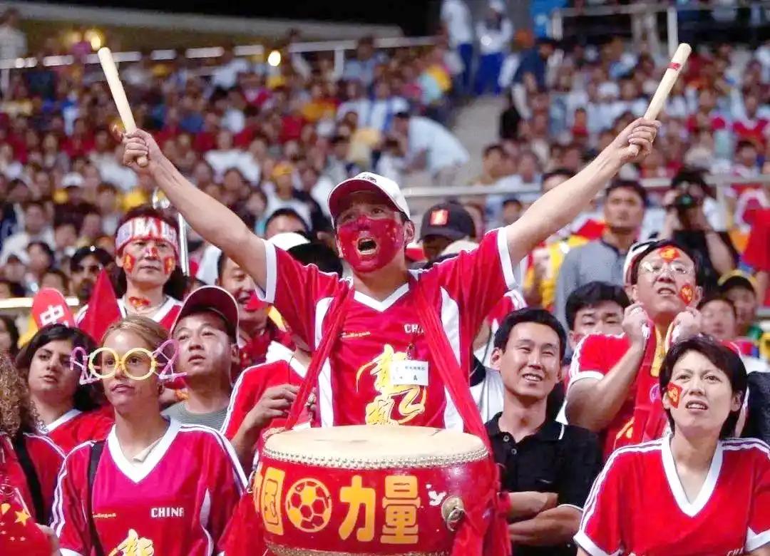 2002年韓日世界杯 國足黃金一代 孫繼海范志毅_中國男足征戰(zhàn)世界杯歷史