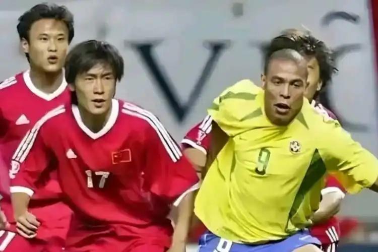 2002年韓日世界杯 國足黃金一代 孫繼海范志毅_中國男足征戰(zhàn)世界杯歷史