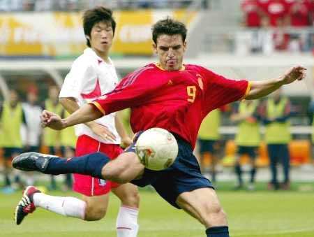 2002年韓日世界杯裁判黑哨_世界杯歷史十大黑哨_韓國隊(duì)世界杯四強(qiáng)爭議