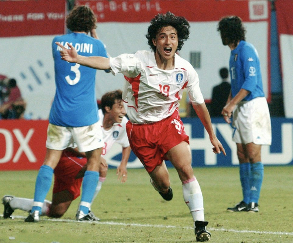 2002年韓日世界杯假球丑聞：裁判成為韓國場上第十二人